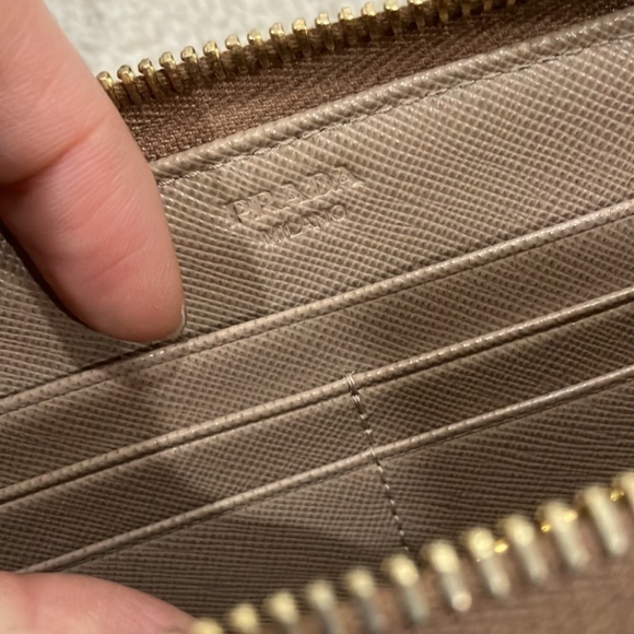 PRADA Saffiano long Wallet - Picture 7 of 15